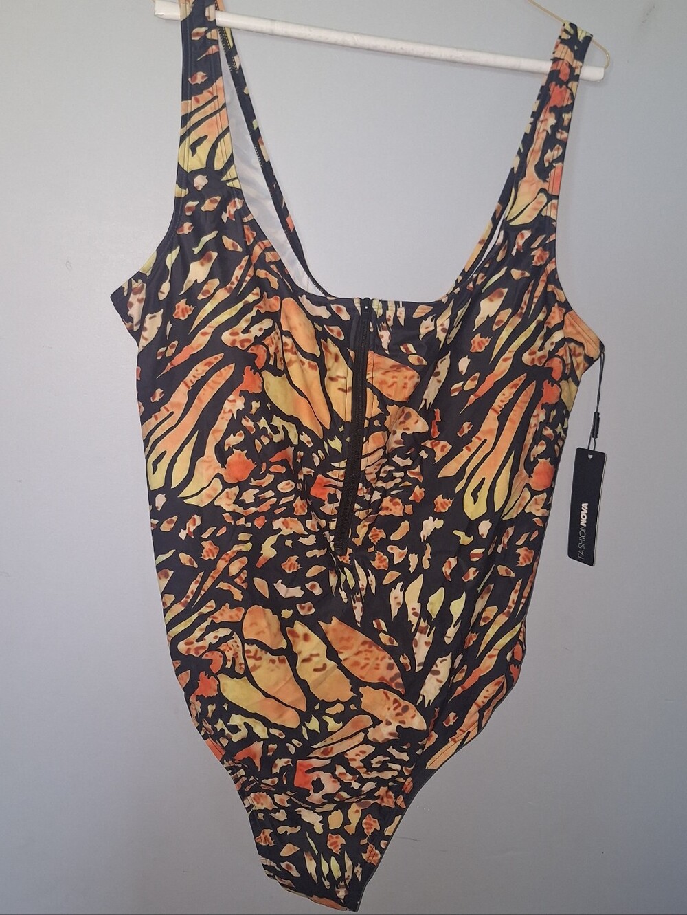 NWT Nova 3X Zip Up One Piece Swimsuit Monarch Butterfly Multi-Color Print Plus